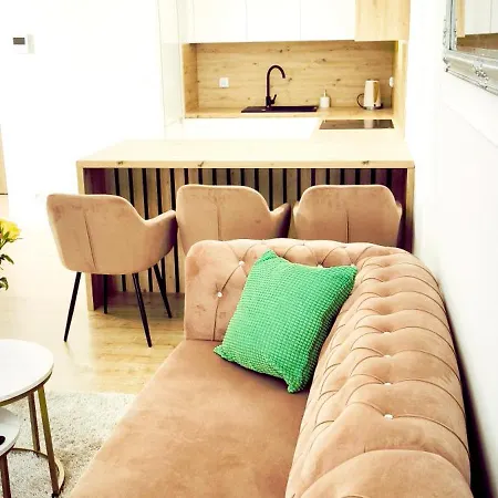 Grobla 1 + Parking Lägenhet *