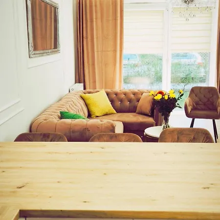 Grobla 1 + Parking * גדנסק