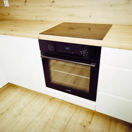 Grobla 1 + Parking דירה *